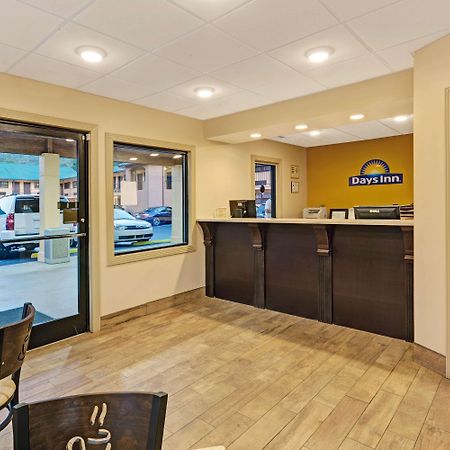 Days Inn By Wyndham Cherokee Near Casino Extérieur photo