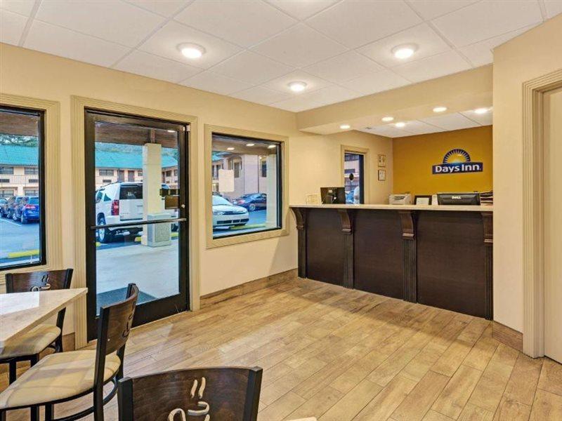 Days Inn By Wyndham Cherokee Near Casino Extérieur photo
