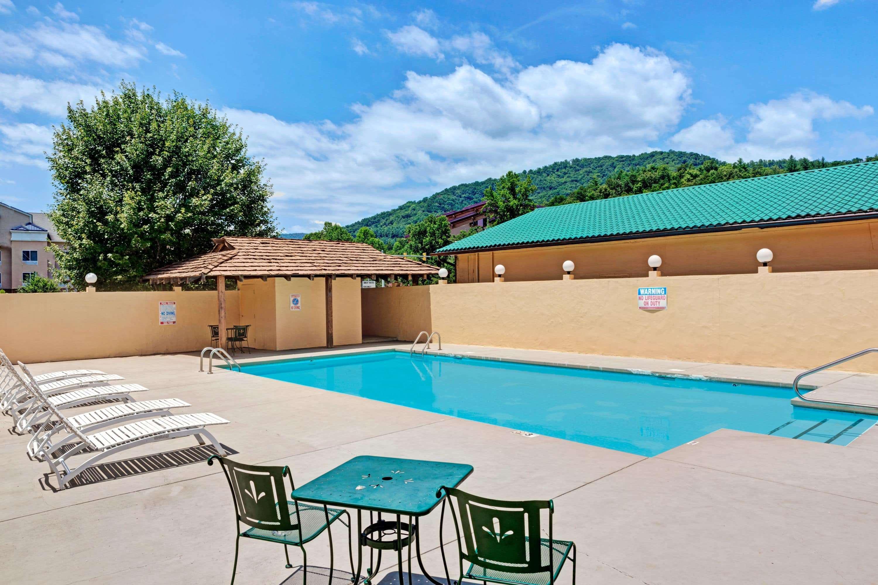 Days Inn By Wyndham Cherokee Near Casino Extérieur photo
